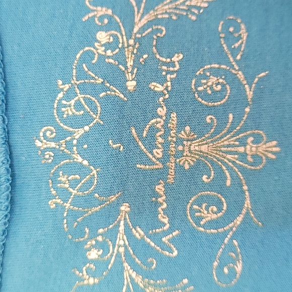 š3/$10 Gloria Vanderbilt Blue Cotton & Lace Blouse w/Elastic Ruffle Sleeves - Picture 7 of 13